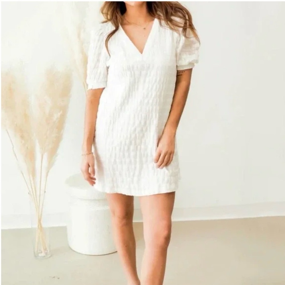 NWOT BB Dakota Steve Madden White Puff Sleeve Dress